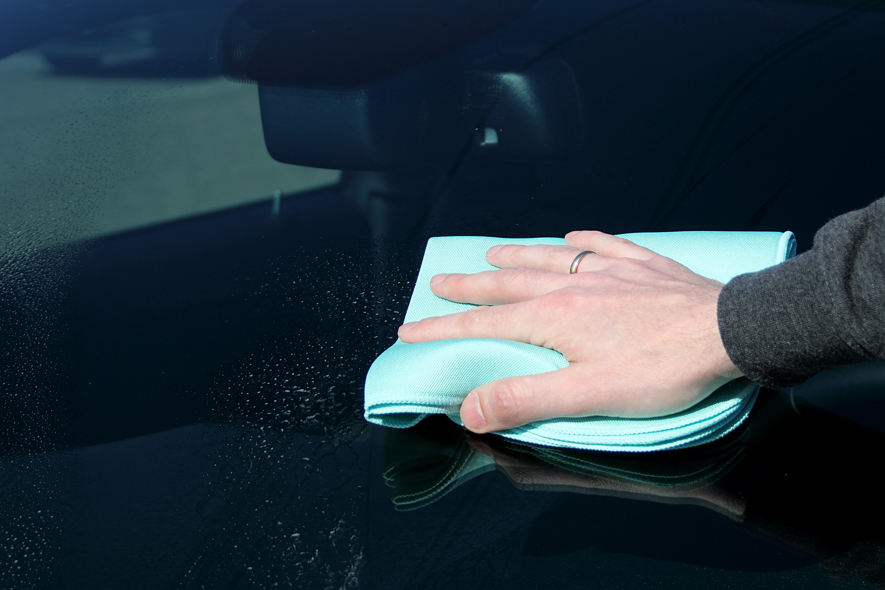 Windschutzscheibe von innen streifenfrei reinigen / Autoscheiben richtig  reinigen 