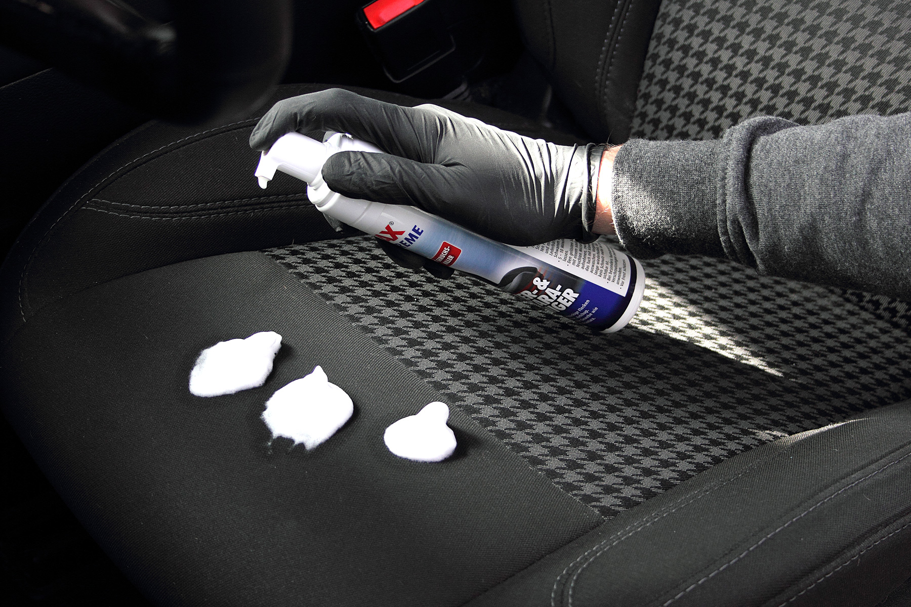 Sitzpolsterreinigung im Auto – gründlich, einfach, effektiv