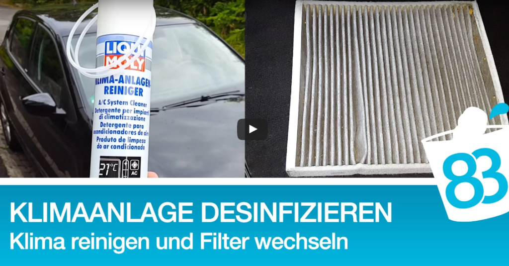 Der typ reinigt den filter der haushaltsklimaanlage von staub. sehr  verschmutzter filter der klimaanlage. pflege der klimaanlagen.