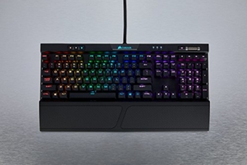 Corsair K70 RGB MK.2 Mechanische Gaming Tastatur (Cherry MX Silent: Leichtgängig und Flüsterleise, Dynamischer RGB LED Hintergrundbeleuchtung, QWERTZ DE Layout) schwarz - 3