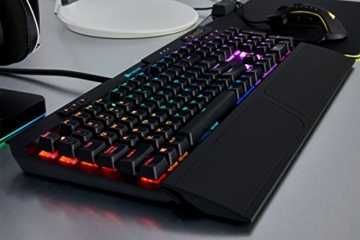 Corsair K70 RGB MK.2 Mechanische Gaming Tastatur (Cherry MX Silent: Leichtgängig und Flüsterleise, Dynamischer RGB LED Hintergrundbeleuchtung, QWERTZ DE Layout) schwarz - 5