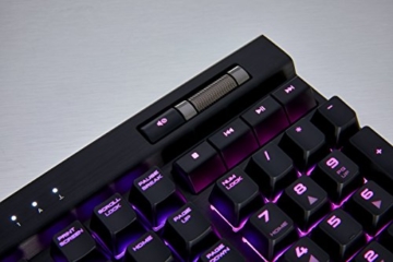 Corsair K70 RGB MK.2 Mechanische Gaming Tastatur (Cherry MX Silent: Leichtgängig und Flüsterleise, Dynamischer RGB LED Hintergrundbeleuchtung, QWERTZ DE Layout) schwarz - 9