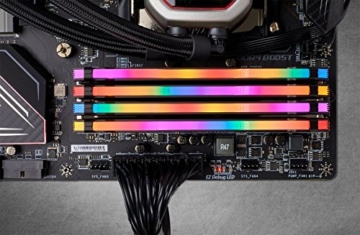 Corsair Vengeance RGB PRO 64GB (4x16GB) DDR4 3200MHz C16 XMP 2.0 Enthusiast RGB LED-Beleuchtung Speicherkit - schwarz - 5