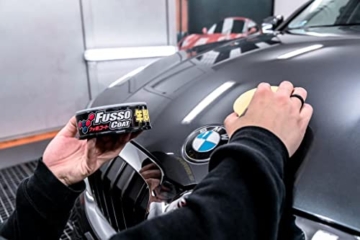 detailmate Soft99 New Fusso Coat 12 Months Wax Dark Hartwachs Autowachs, Lackversiegelung, 200 gr für dunkle Lacke schwarz + langfloriges Mikrofaser Poliertuch + Polierschwamm + 2 Nitril-Handschuhe - 5