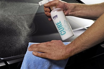 Gyeon Q²M Cure erhöht den Glanz von Autolack - 2