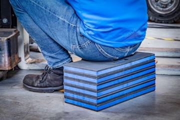 BGS 74483 | Weichschaum-Knie- und Arbeitsmatte | faltbar | 3-in-1 | Liegematte 1200 x 420 x 30 mm | Kniekissen 600 x 420 x 60 mm | Sitzblock 195 x 420 x 180 mm - 3