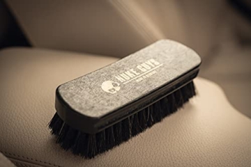 Nuke Guys Lederbürste M - made in Germany mit Rosshaarborsten Auto Innenraum Reinigung | weiche Textilbürste ideal für Autositze, Polster, Alcantara, Leder, Cabrioverdecke, Teppiche, Stoffsitze, Couch - 8